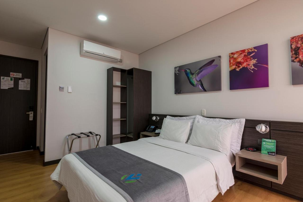 Hotel Vivre Medellin Bagian luar foto